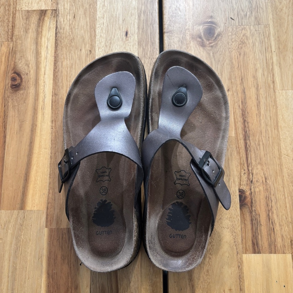 Gutten Brown Leather Cork
Sandals - Size EU 38 (US
7.5-8)